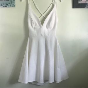 Lulu's white dress